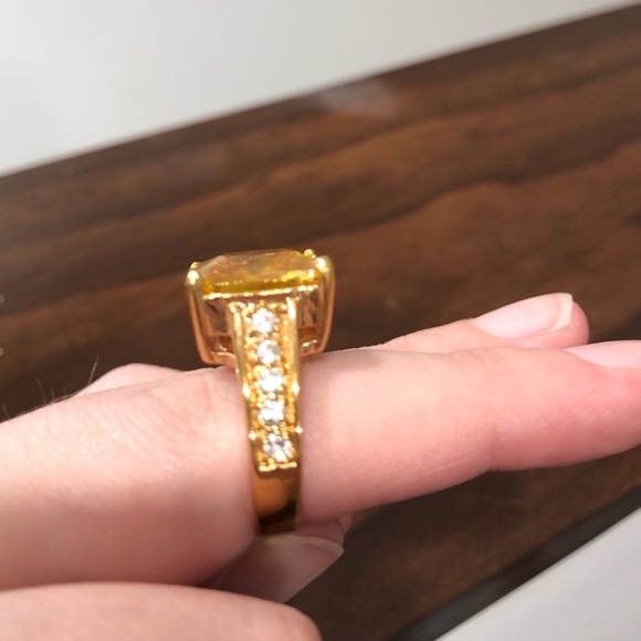 5 For $20 🥳 Costume Gold and Yellow Ring - Picture 2 of 4